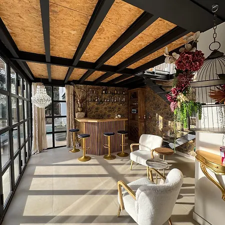Maison Amara